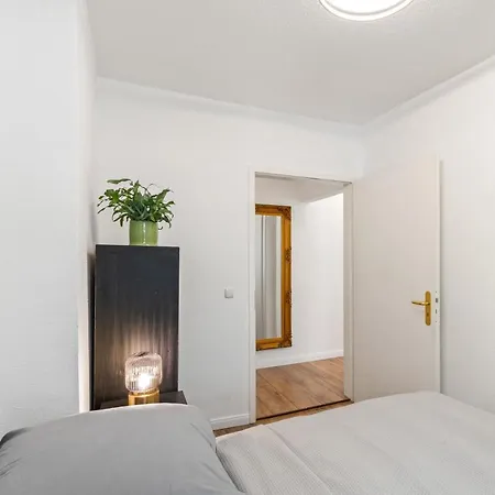 Apartamento The Tieckstr Loft For Up To 7 People With 2 Bathrooms *
